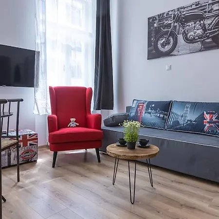 Apartment Charlie - Modern Centrally Located Downtown Studio Bratislava